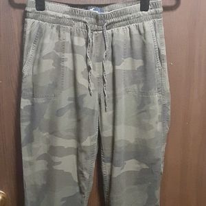 Hollister army jogger pants